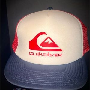 Quicksilver SnapBack Hatt
